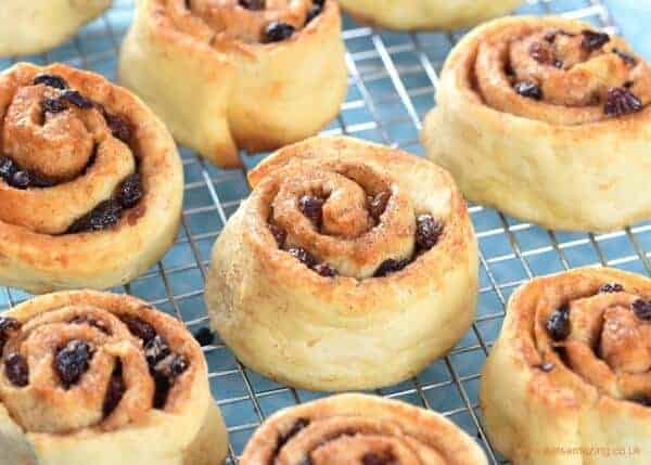 Cinnamon Rolls Raisin