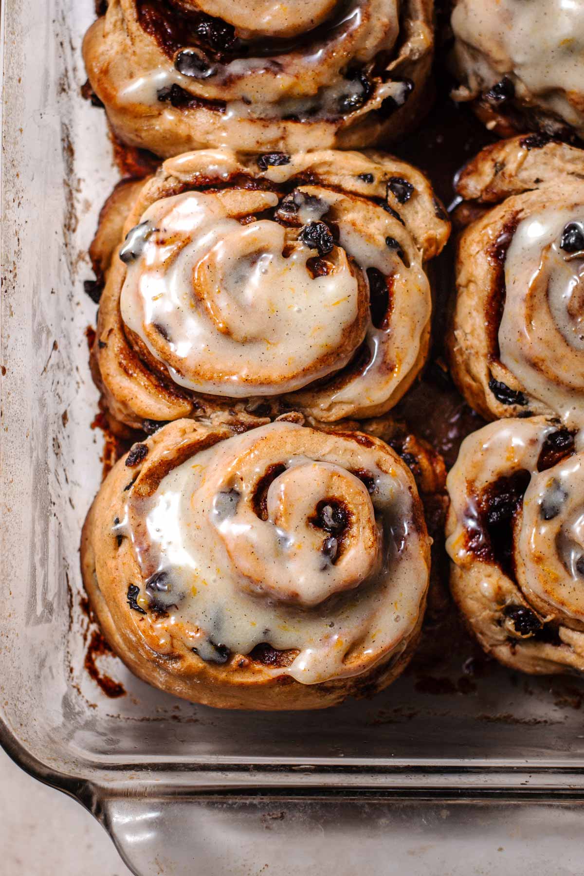 Cinnamon Rolls Raisin